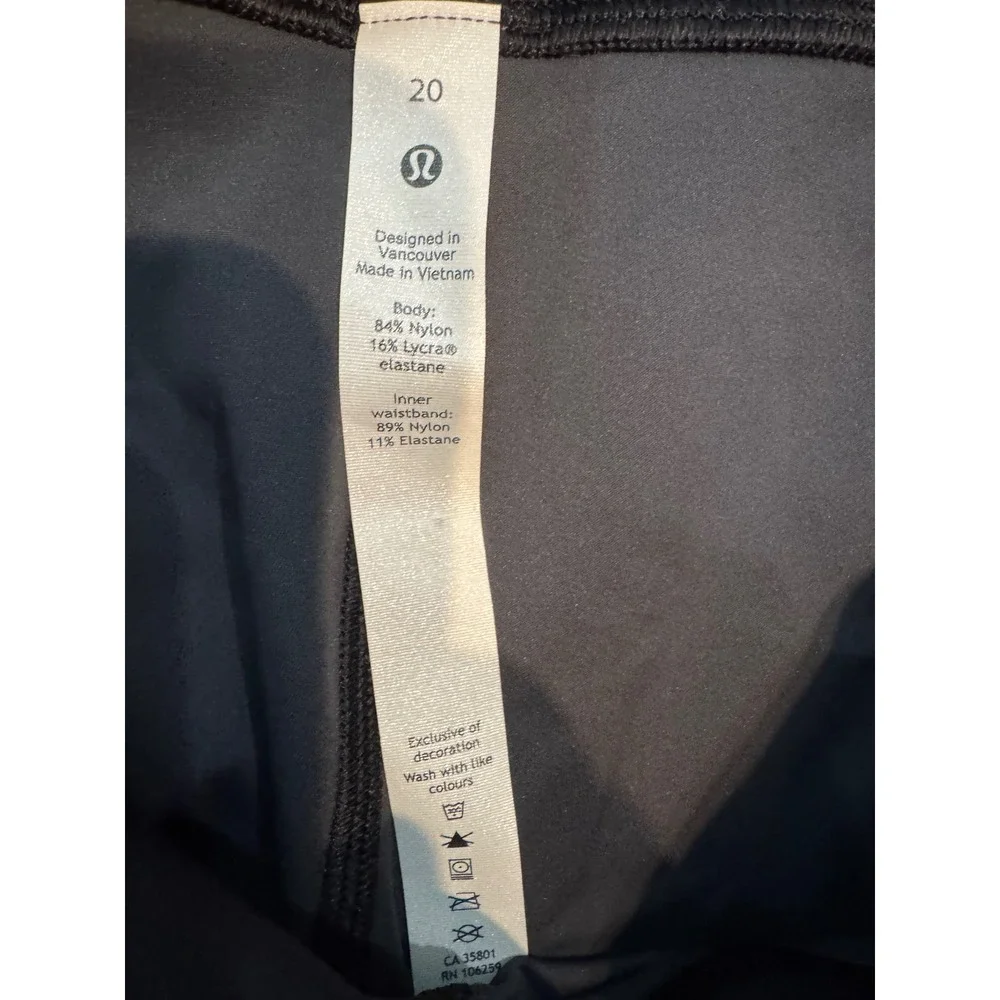 Lululemon Base Pace‎ High-Rise Crop 23 Camo Heritage 365 Deep Coal Multi 20 NWOT